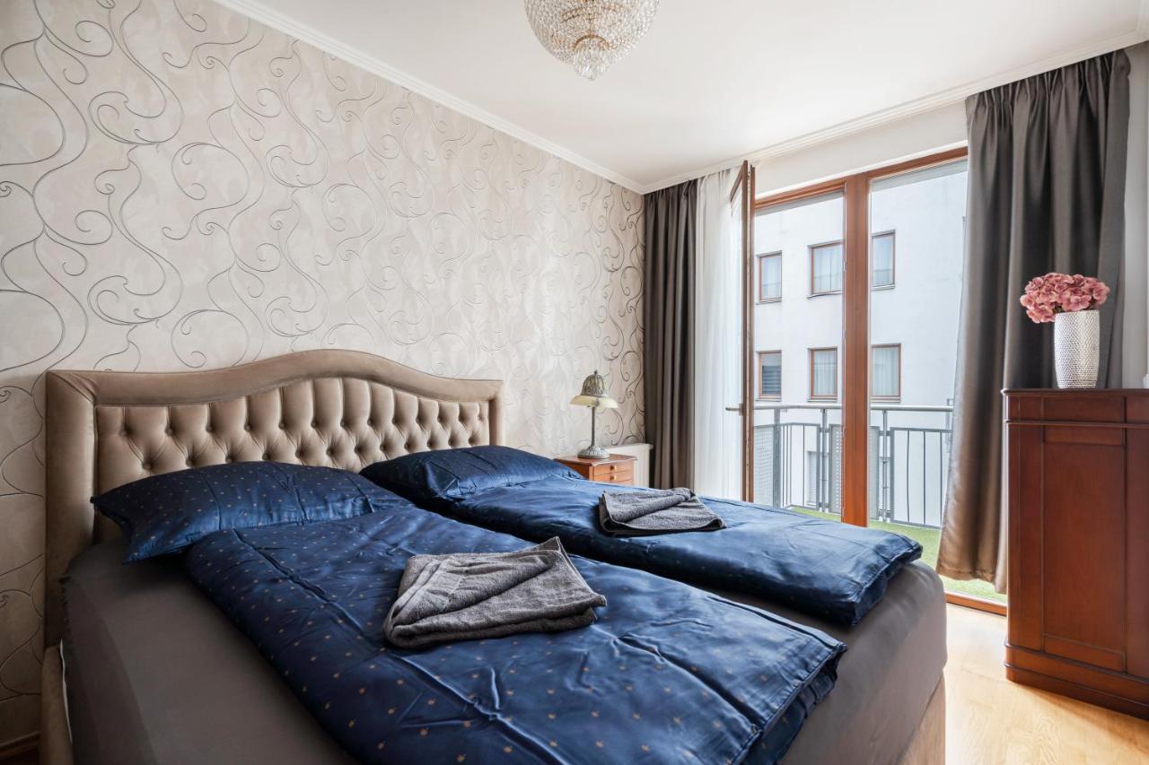 Penthouse Three Bedrooms, Three Balconies Apartment With Free Parking In Kiraly Street Budapeste Exterior foto