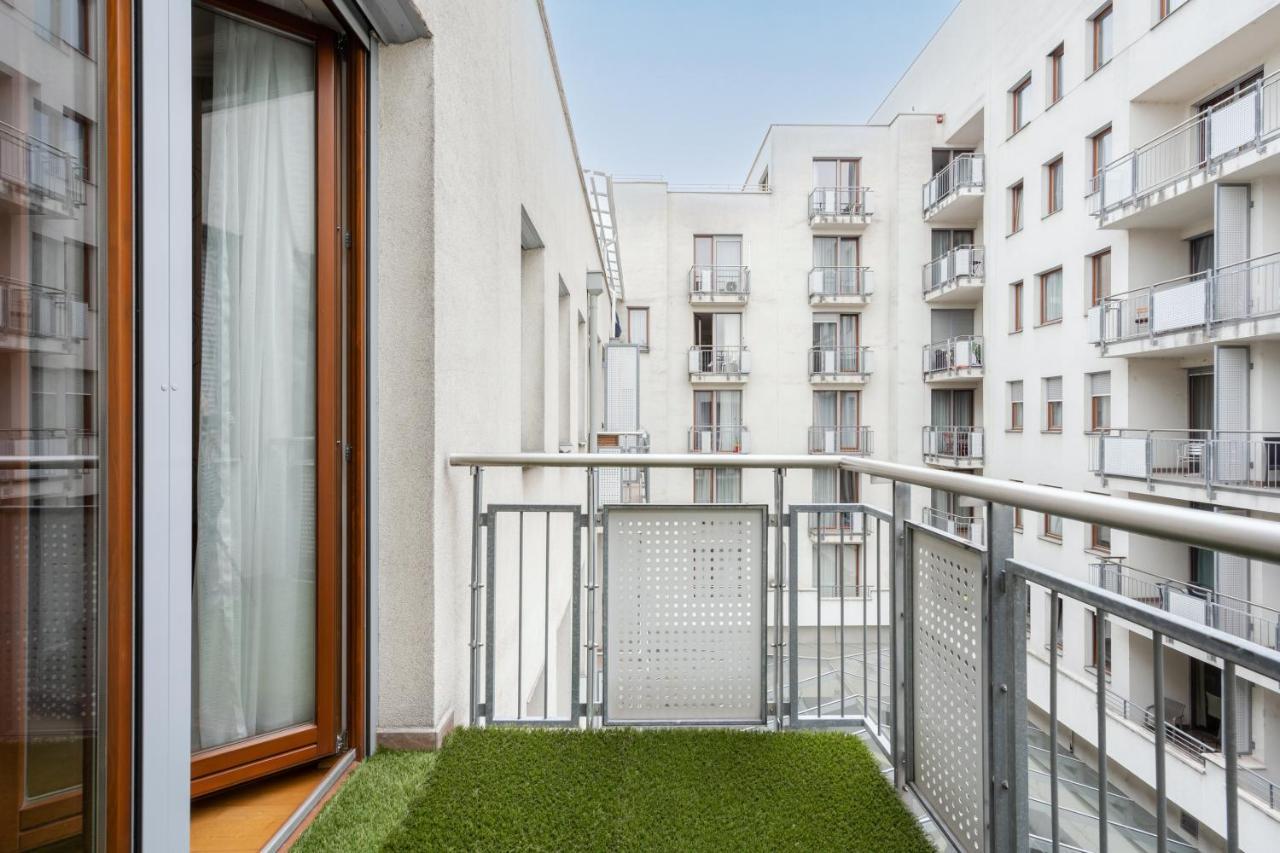 Penthouse Three Bedrooms, Three Balconies Apartment With Free Parking In Kiraly Street Budapeste Exterior foto